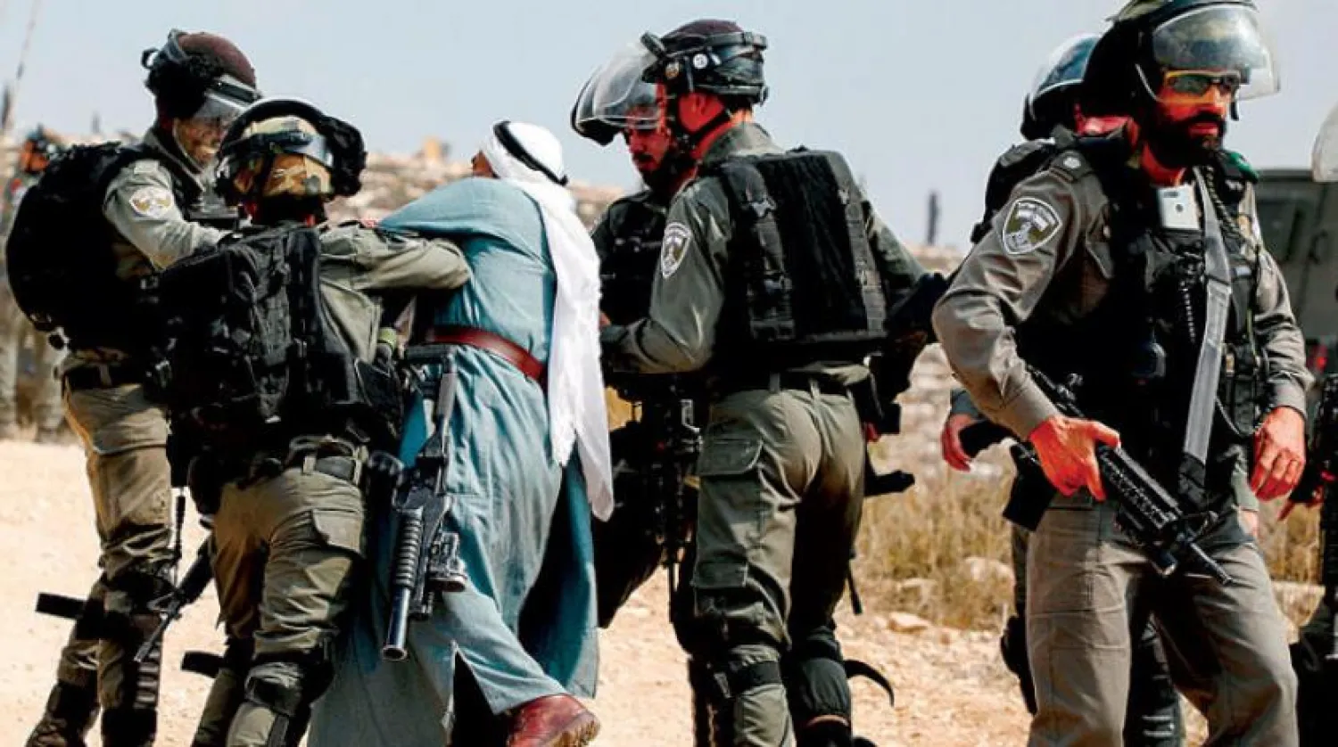  Israeli occupation forces clash with Palestinians protesting the construction of asite near the West Bank village of Turmus Aya, north of Ramallah (AFP)


