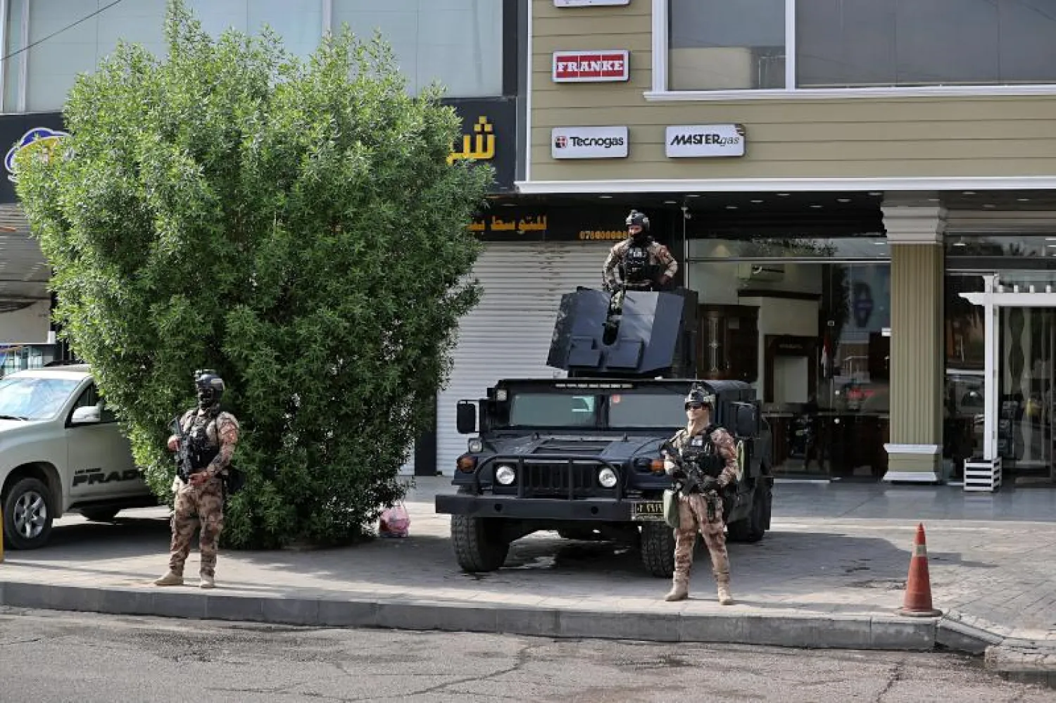 قوات مكافحة الإرهاب العراقية تنتشر في بغداد (أ.ب)