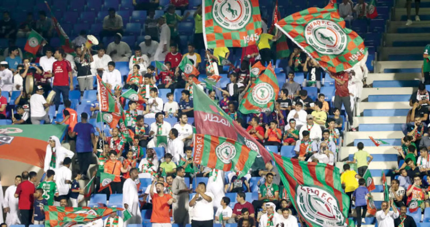 جماهير الاتفاق خلال المواجهة التي جمعتهم مع العدالة (تصوير: عيسى الدبيسي)