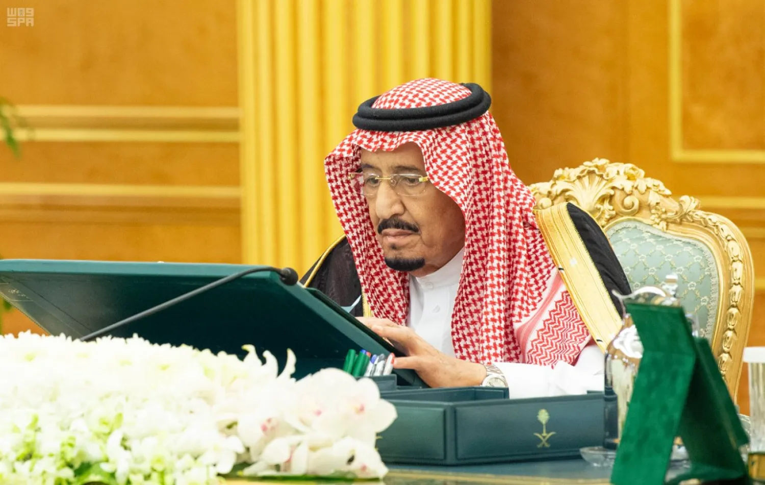 Custodian of the Two Holy Mosques King Salman bin Abdulaziz chairs a cabinet meeting in Riyadh. (SPA file photo)