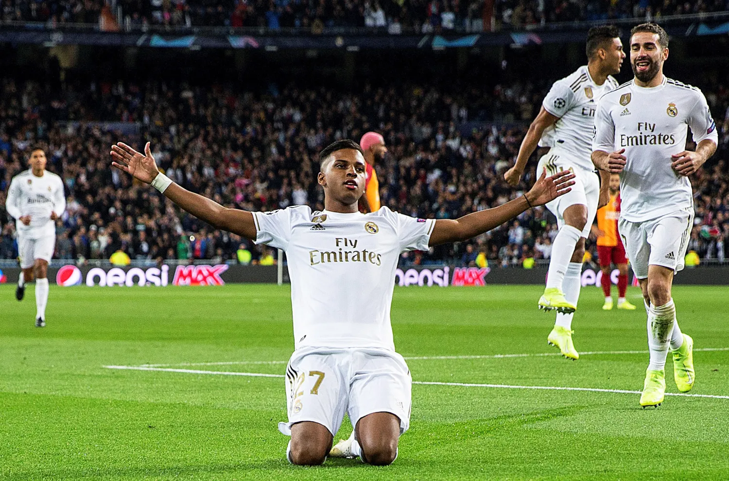 Real Madrid'in 18'lik yıldızı tarihe geçti