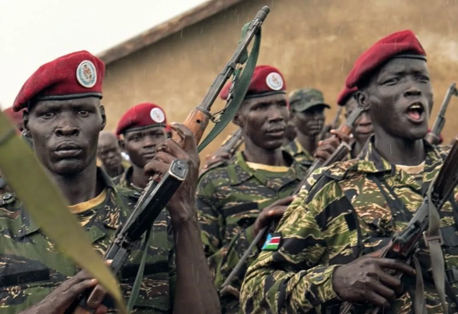  Presidential protection guards from South Sudan's People Defence Force (SSPDF) stand in a formation at their training site in Rejaf West, outside Juba, South Sudan, April 26, 2019. REUTERS/Andreea Campeanu