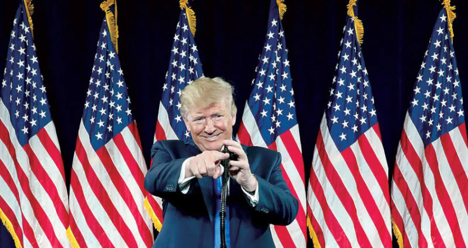 ترمب يلقي كلمة في تجمع انتخابي بجورجيا يوم الجمعة الماضي (رويترز)