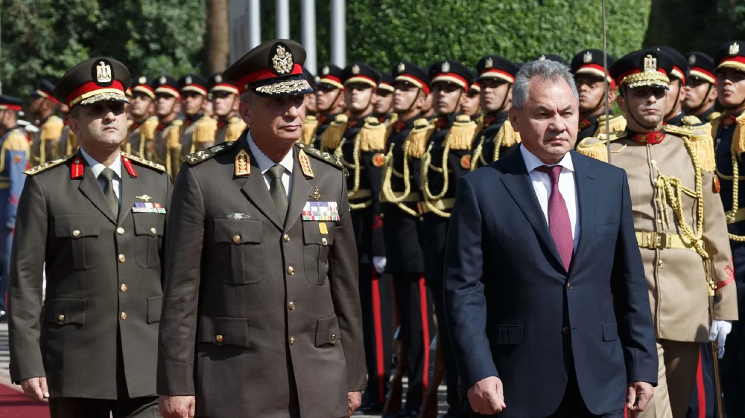 Egypt's Defense Minister Mohamed Zaki and Russia's Defense Minister Sergey Shoigu (front L+R) during a welcoming ceremony in Cairo, Egypt, Nov. 12, 2019. (Getty Images)