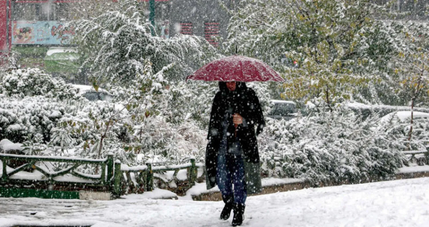 أحد الشوارع في شمال طهران أمس (أ.ف.ب)