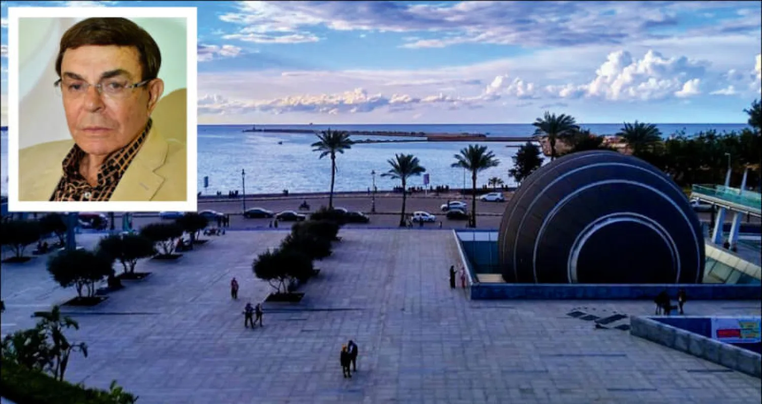 مكتبة الإسكندرية تستضيف المهرجان ويبدو في الإطار سمير صبري