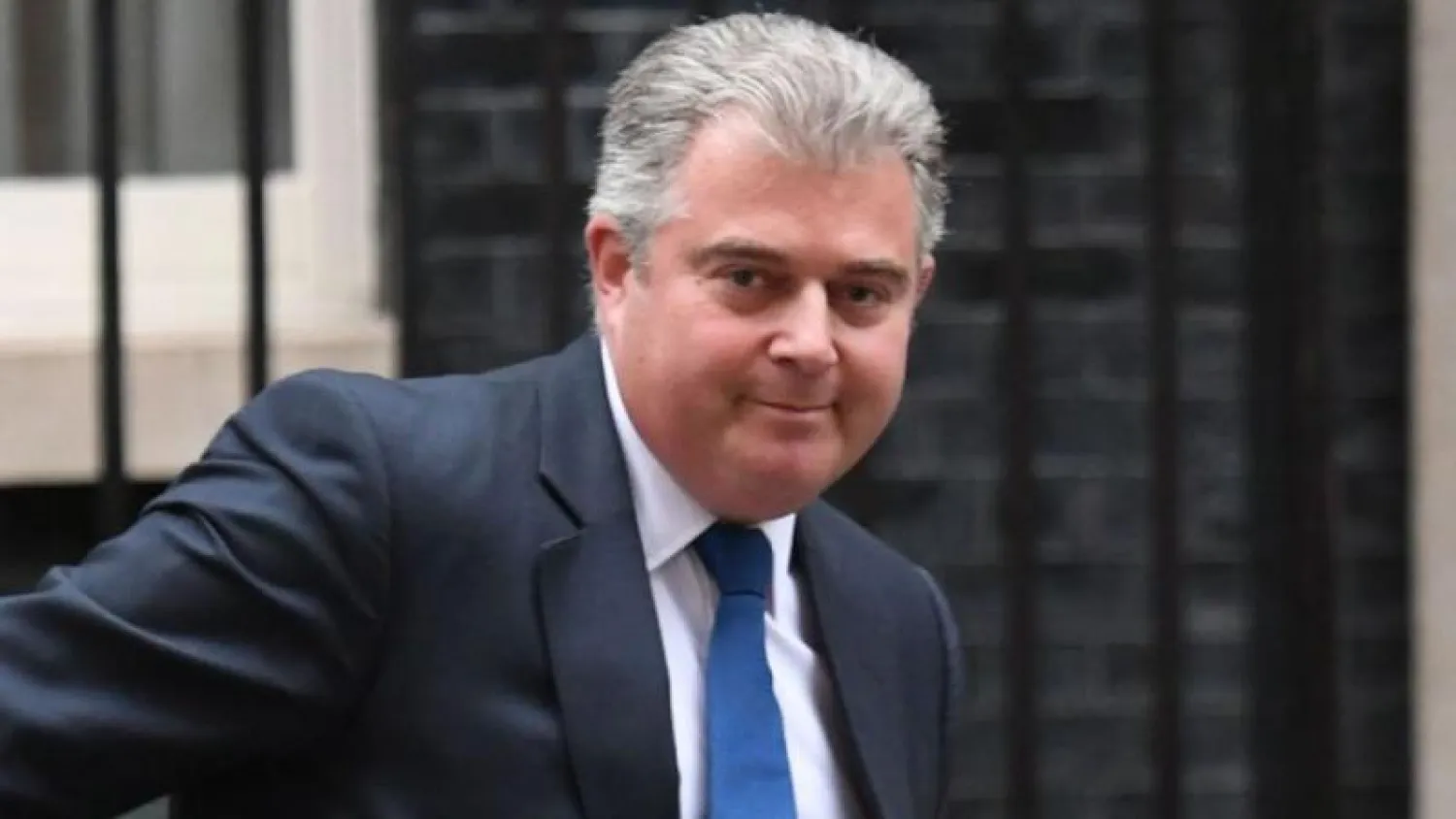 وزير الأمن البريطاني براندون لويس (رويترز)