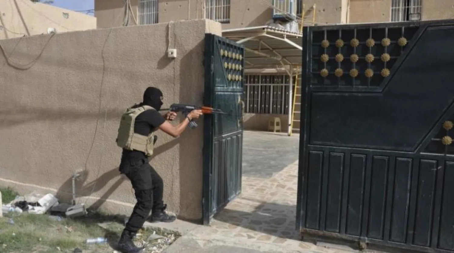 ***أونلاين*** فرد أمن عراقي في محافظة الأنبار (أرشيف - رويترز)