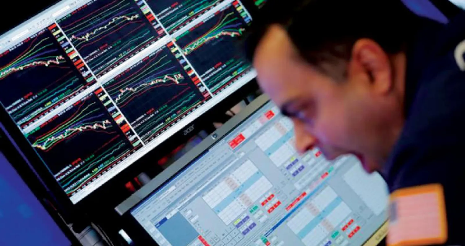 متعامل في بورصة نيويورك في الولايات المتحدة الأميركية.(رويترز)