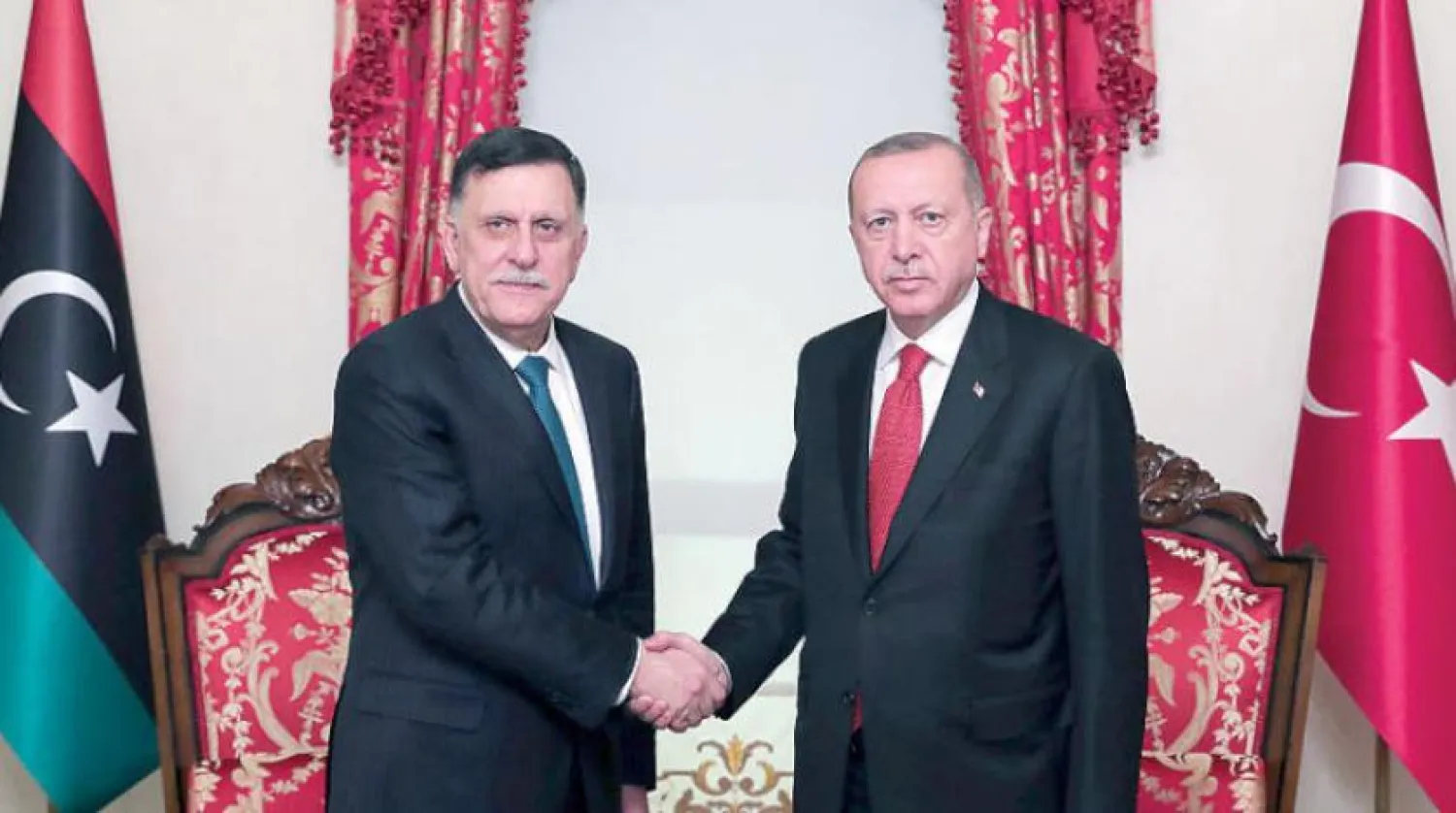 Türkiye Cumhurbaşkanı, geçen çarşamba gecesi İstanbul’daki cumhurbaşkanlığı sarayında Fayiz es-Serrac ile bir araya geldi (AFP)