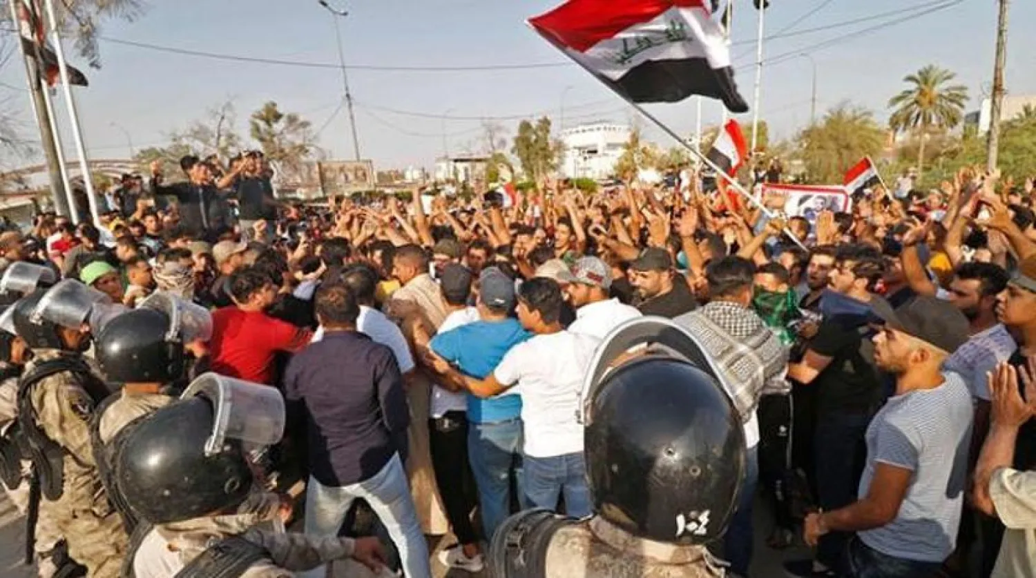 Irak'ta hükümetin istifası protestocuları ikna edecek mi? 