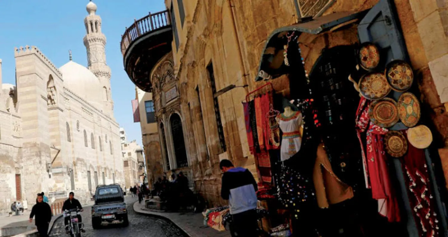 شهد الإنتاج في القطاع الخاص انكماشاً للشهر الرابع على التوالي إذ سعت الشركات للحد من النشاط بسبب انخفاض الطلبات الجديدة (رويترز)