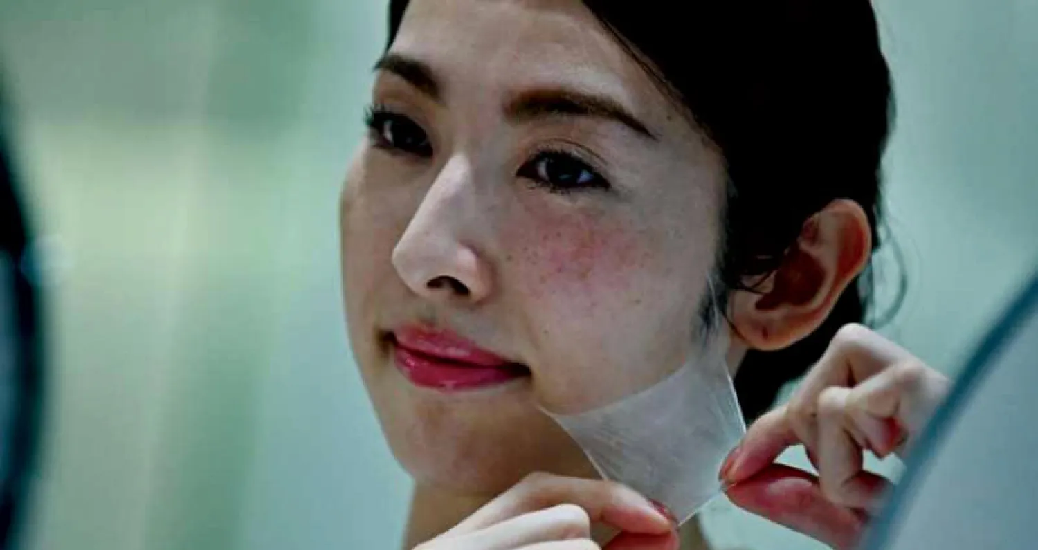 «جلد مرشوش» لترطيب الوجه أحدث ابتكار من اليابان