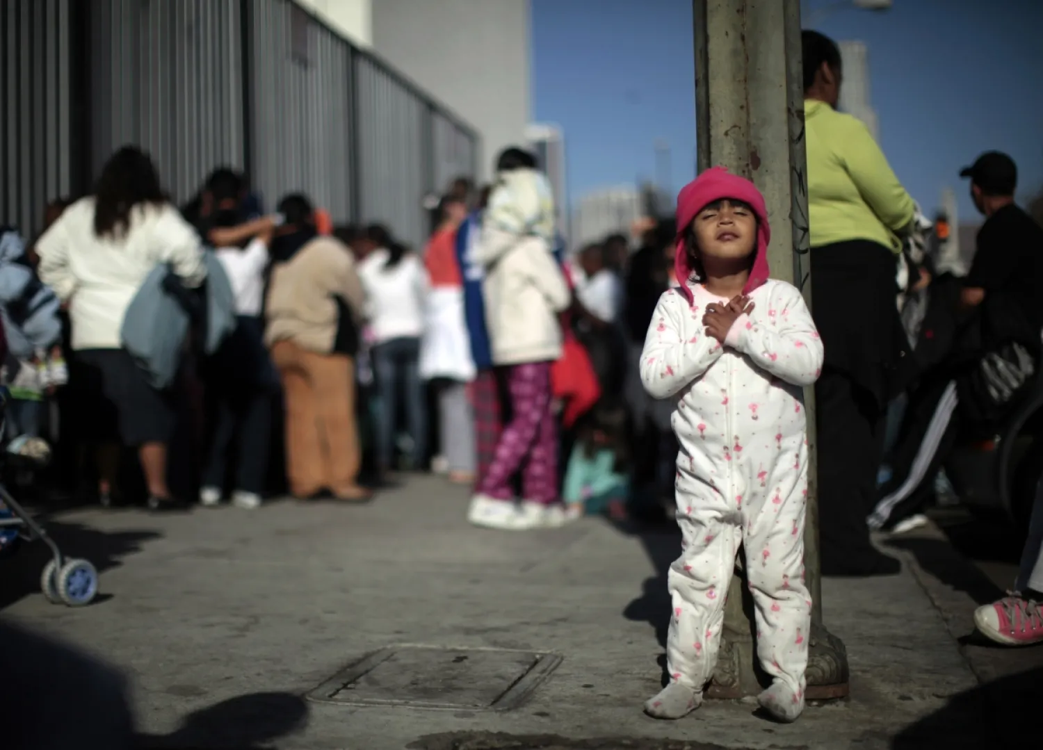 Impoverished girl | Photo: REUTERS