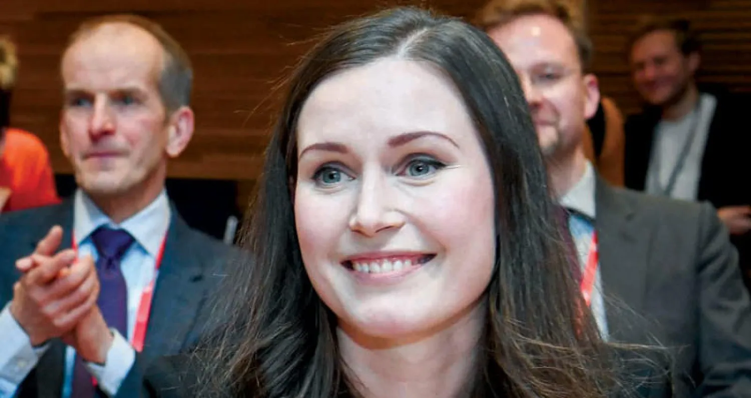 سانا مارين بعد أن انتخبها الاشتراكيون الديموقراطيون رئيسة للوزراء (إ.ب.أ)