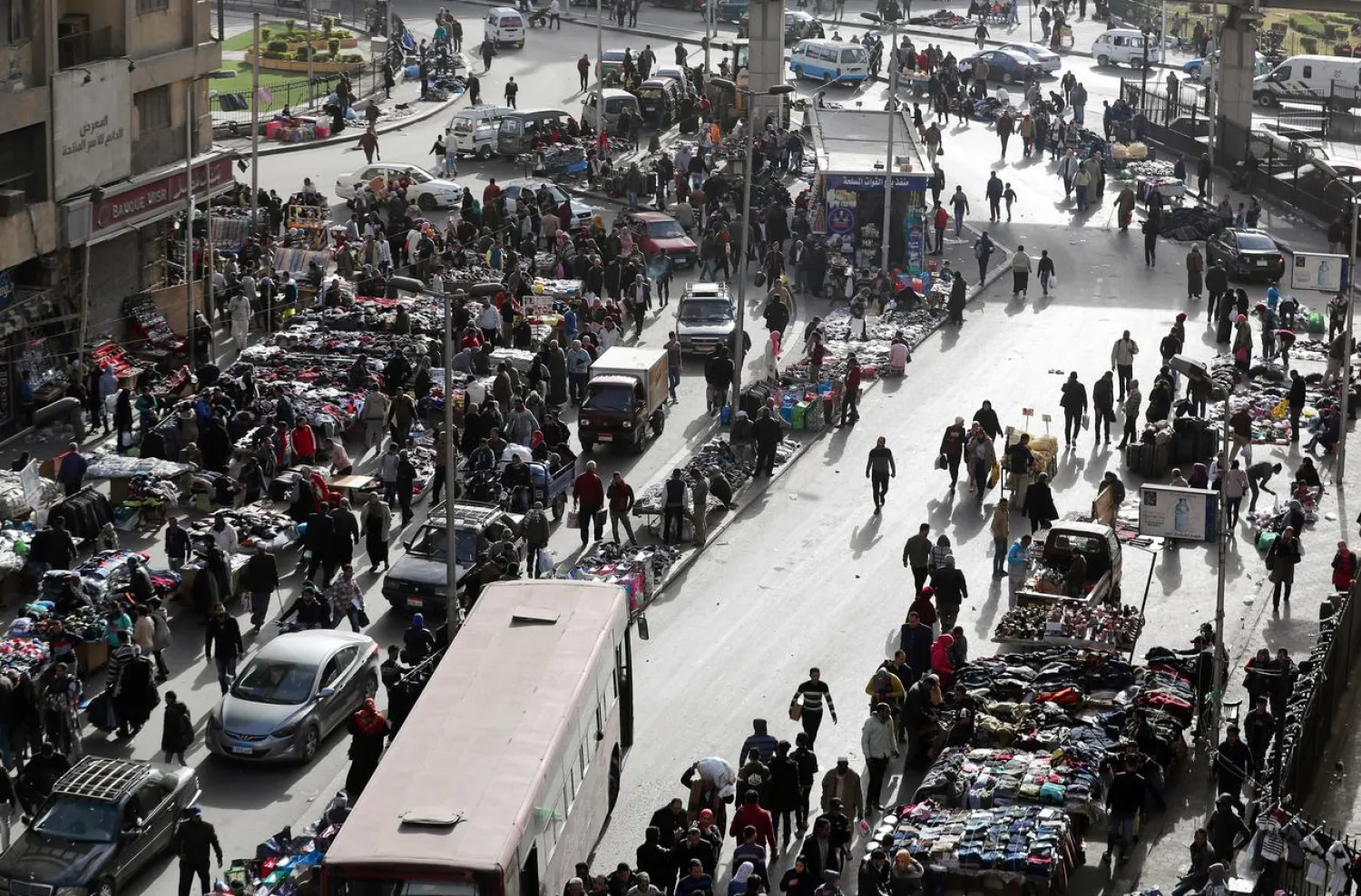 People shop at Al Ataba, a popular market in downtown Cairo, Egypt January 15, 2019. (Reuters)