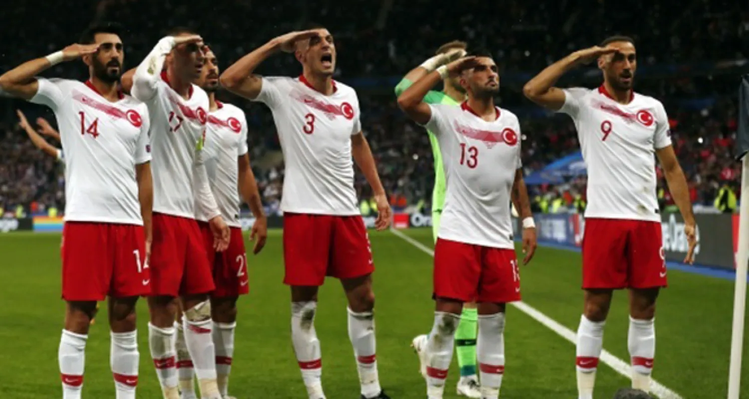 UEFA'dan 'asker selamı' kararı