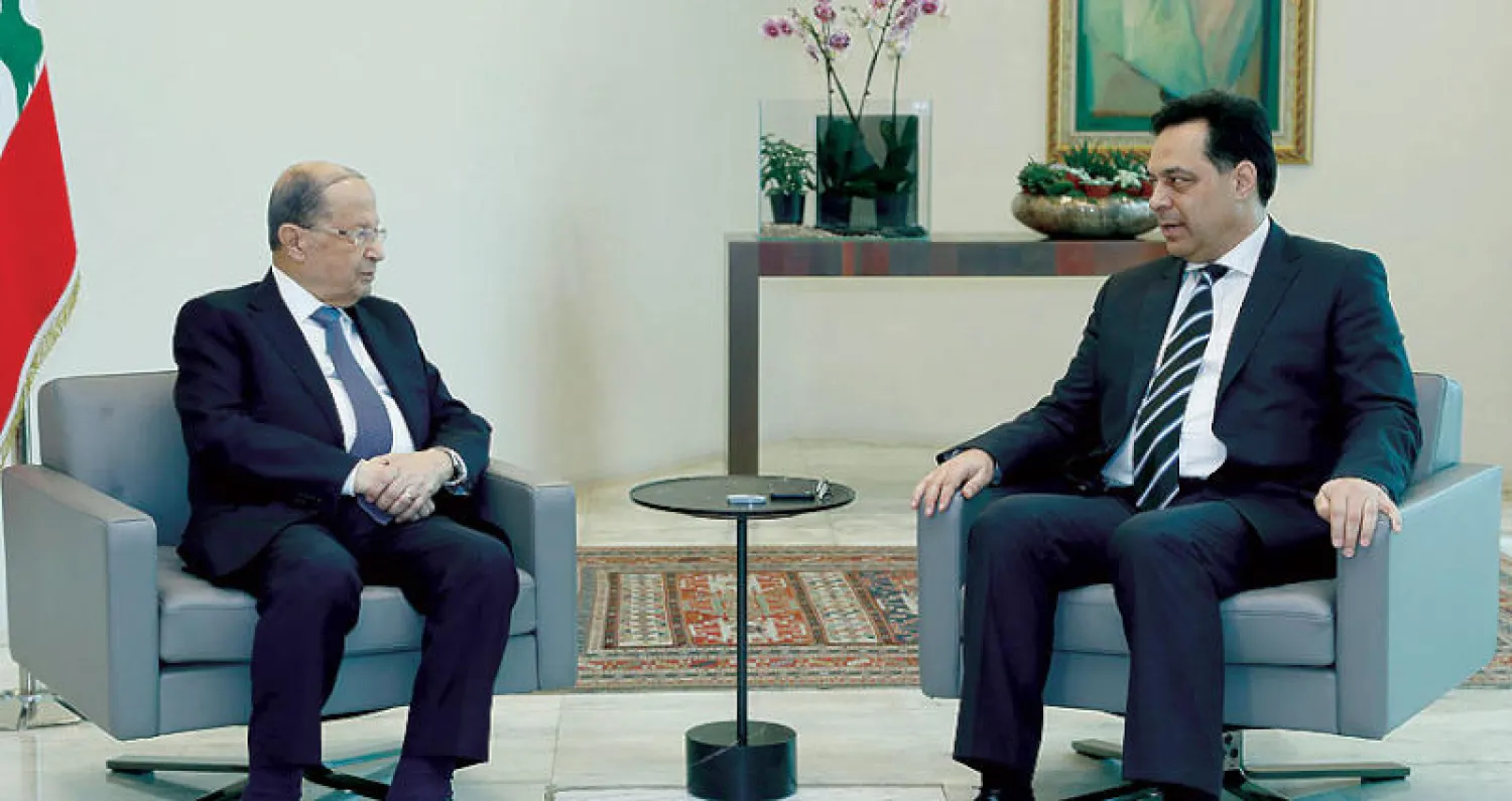 من لقاء الرئيس عون ورئيس الحكومة المكلف حسان دياب أمس (دالاتي ونهرا)