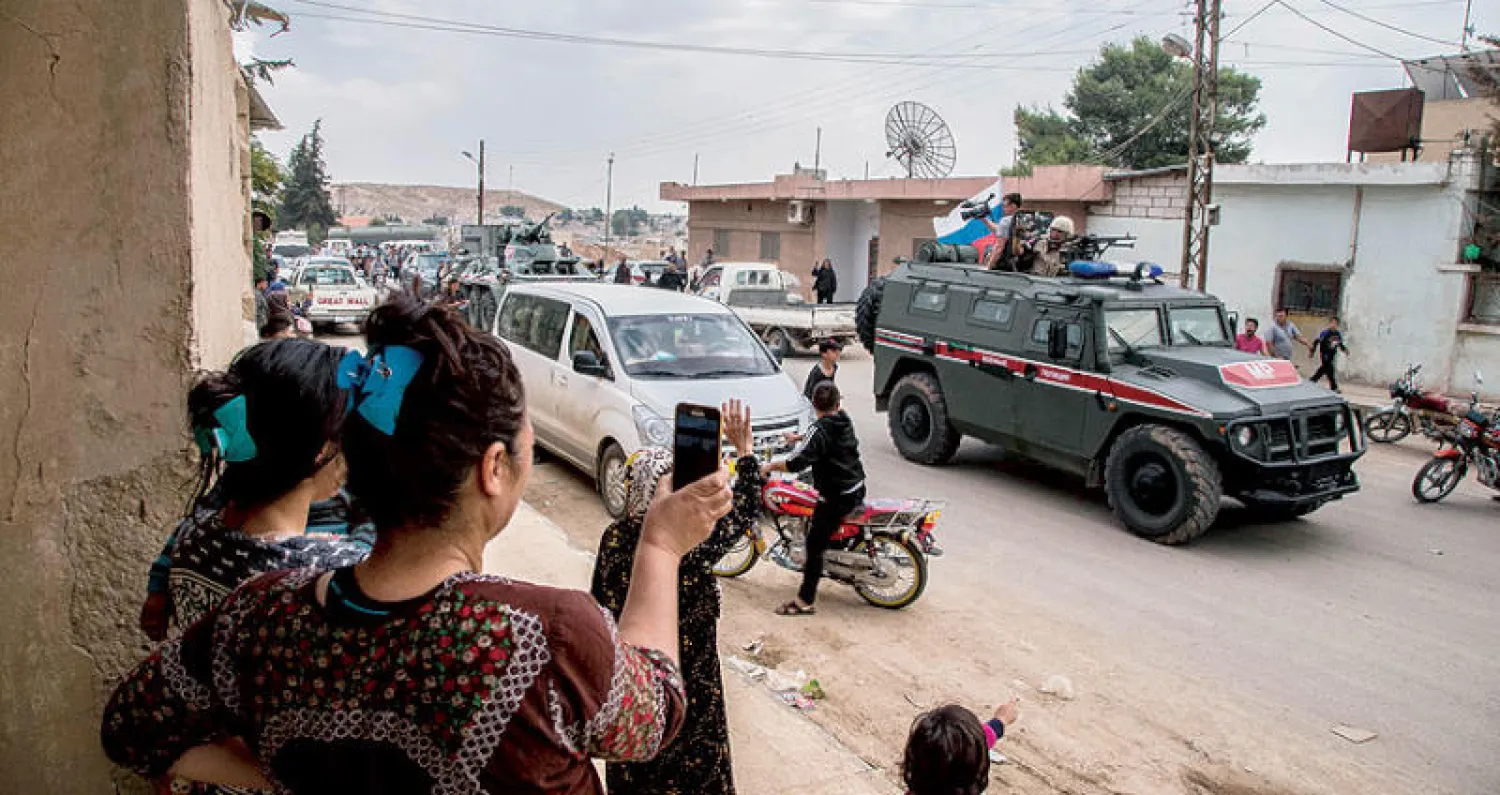 دورية روسية قرب الحدود السورية - التركية في أكتوبر الماضي (أ.ب)