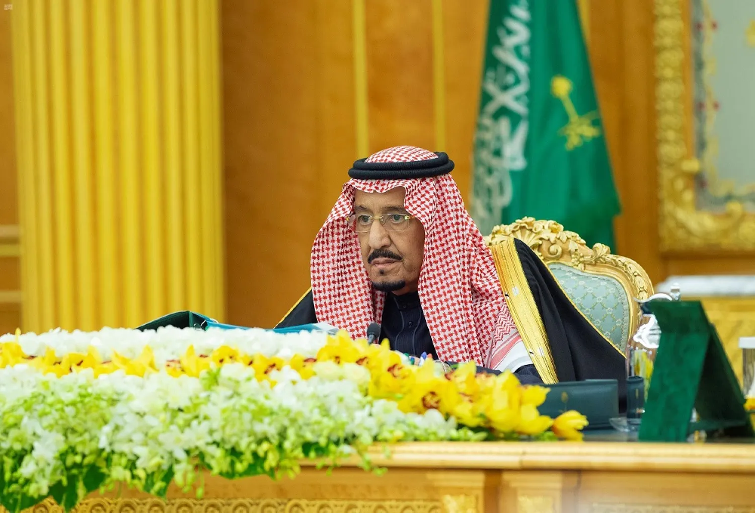 King Salman chairs a cabinet meeting in Riyadh. (SPA)