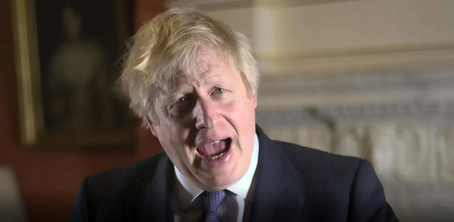 رئيس الوزراء البريطاني بوريس جونسون يلقي كلمته (أ.ب)