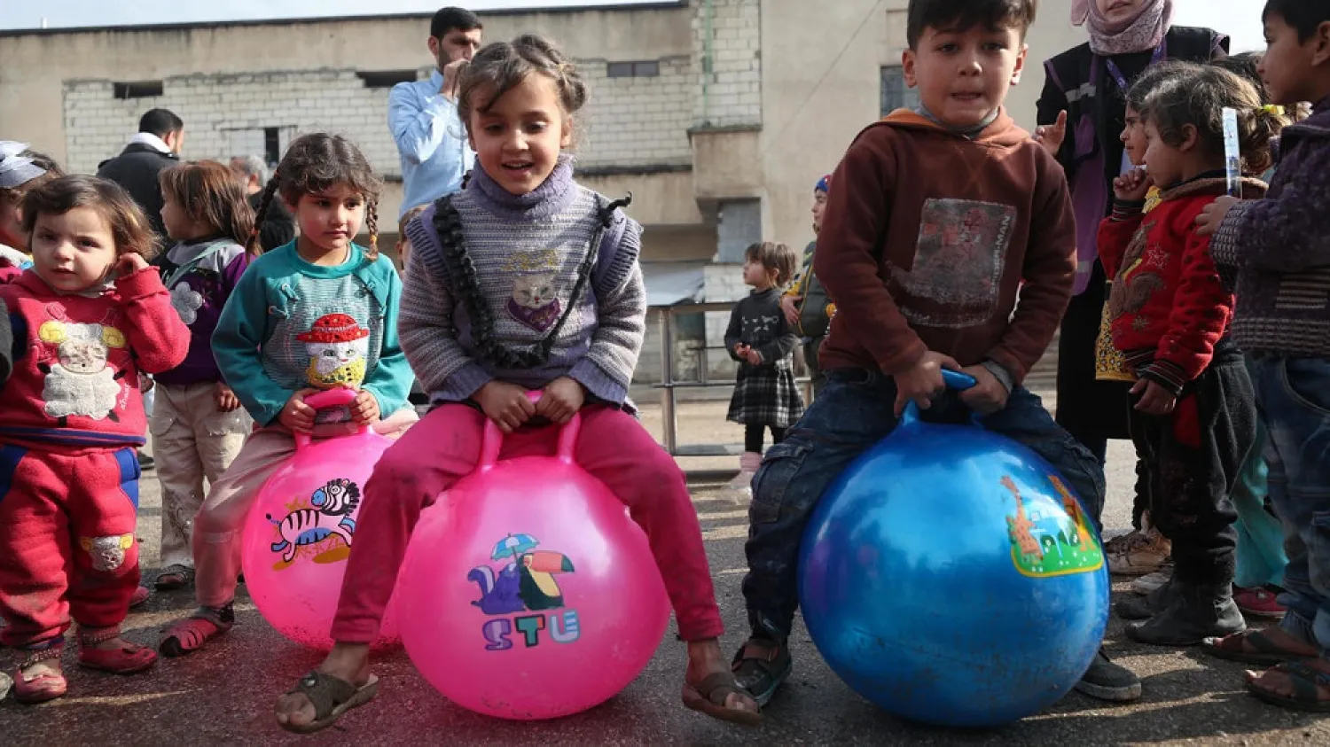 Fleeing violence in northwest Syria, families have turned to an abandoned prison for shelter. (AFP)