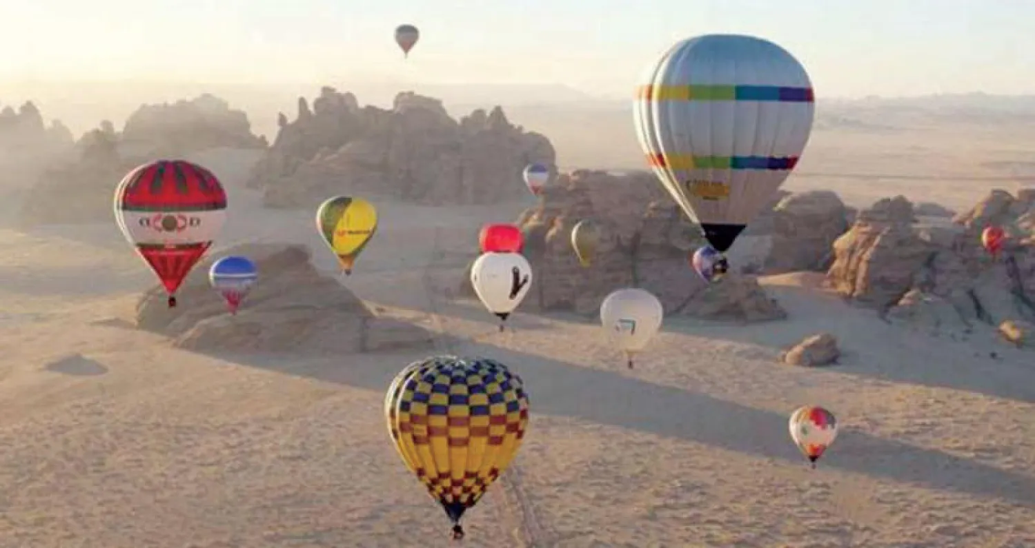 جولة جوية بالمناطيد