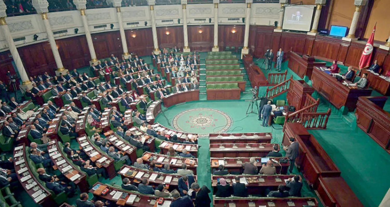 الغنوشي مترئساً أول جلسة للبرلمان في نوفمبر الماضي في أعقاب الانتخابات التشريعية (أ.ف.ب)