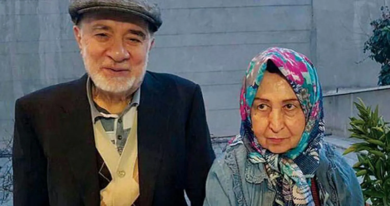 الصورة التي نشرها موقع «كلمة» لموسوي  ورهنورد