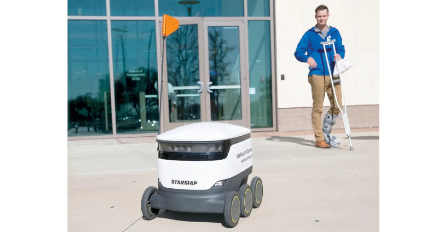 انتشار روبوتات جامعية لتوصيل الوجبات للطلاب