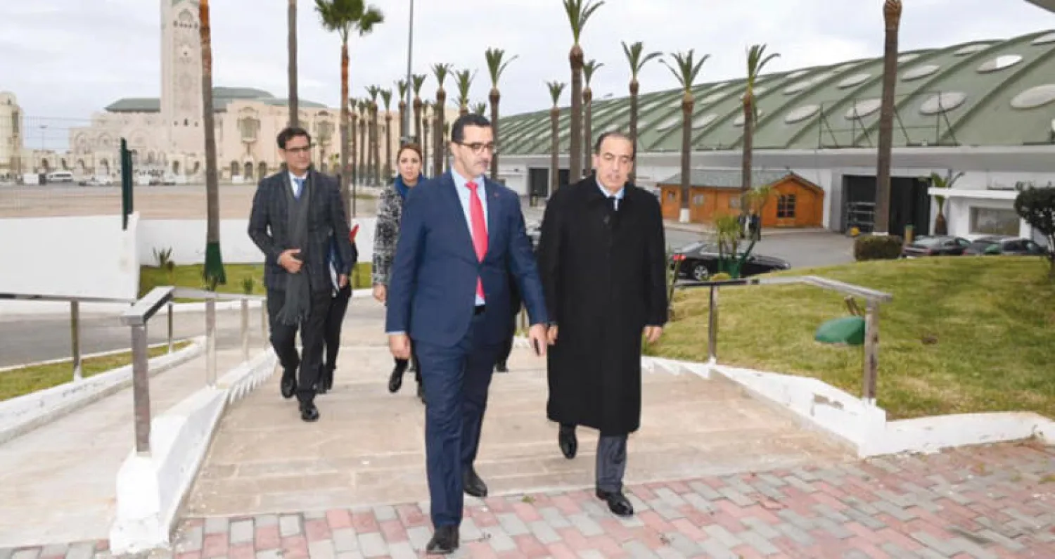 وزير الثقافة والشباب والرياضة المغربي الحسن عبيابة خلال زيارة تفقدية لفضاء مكتب أسواق ومعارض الدار البيضاء