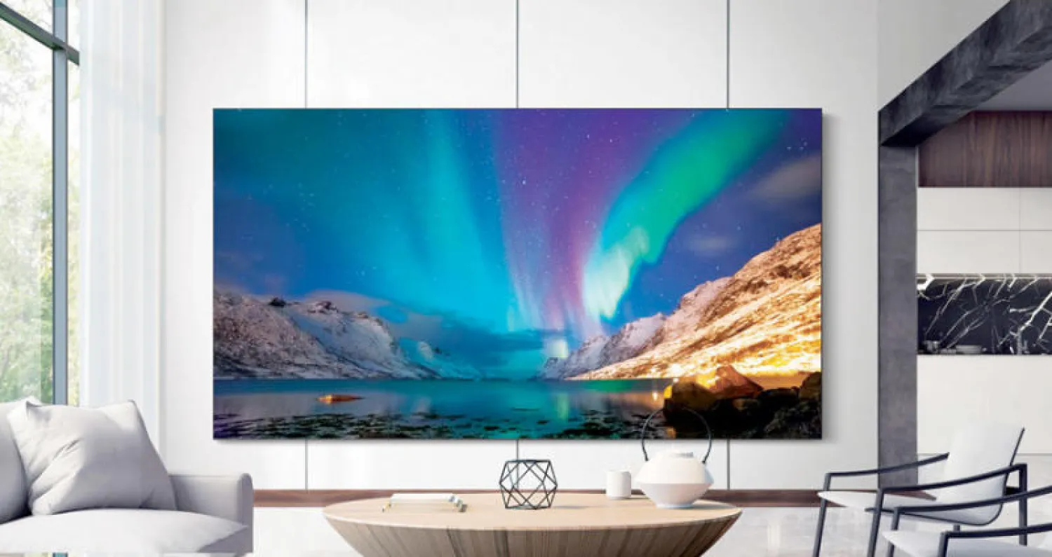 تلفزيون «سامسونغ» بدقة 8K دون أي أطراف ملحوظة