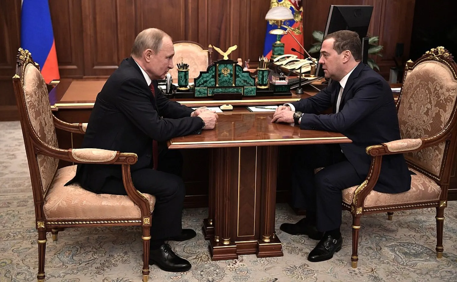 Rusya'da hükümet istifa etti: Medvedev, güvenlik konseyinde görev alacak