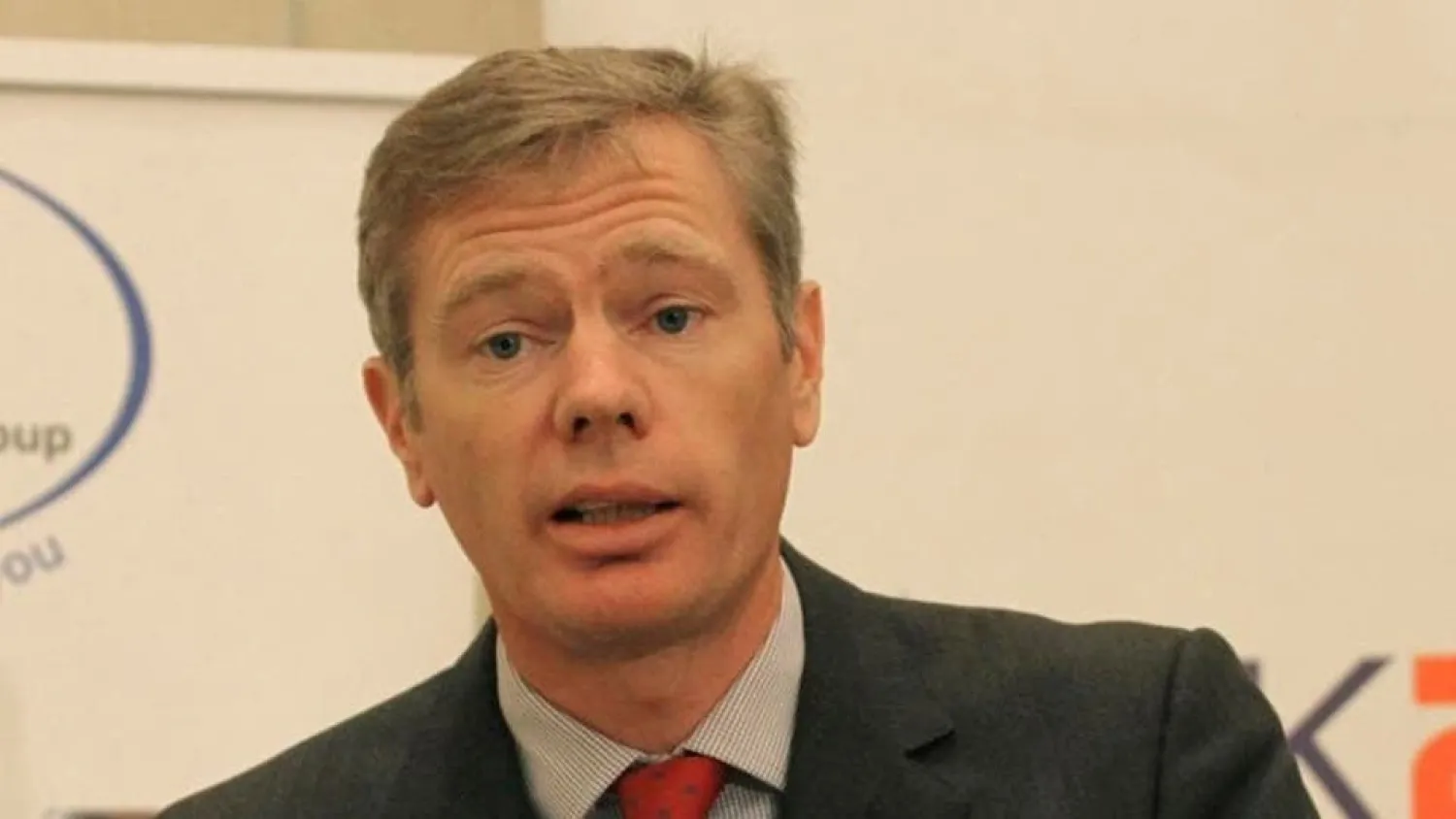 السفير البريطاني يغادر إيران