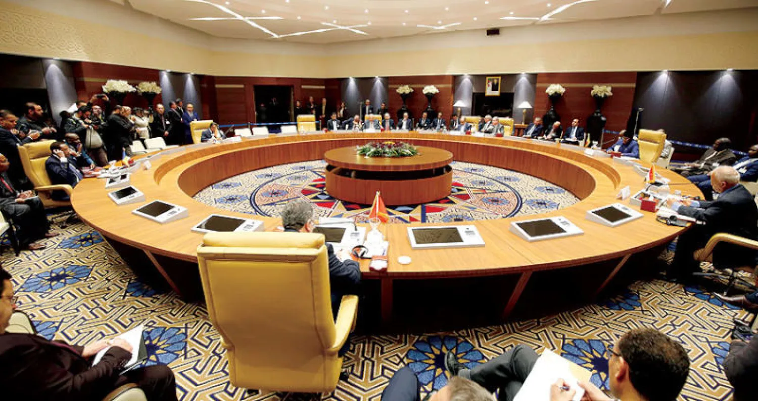 جانب من اجتماع دول الجوار الليبي الذي احتضنته الجزائر العاصمة أمس (إ.ب.أ)