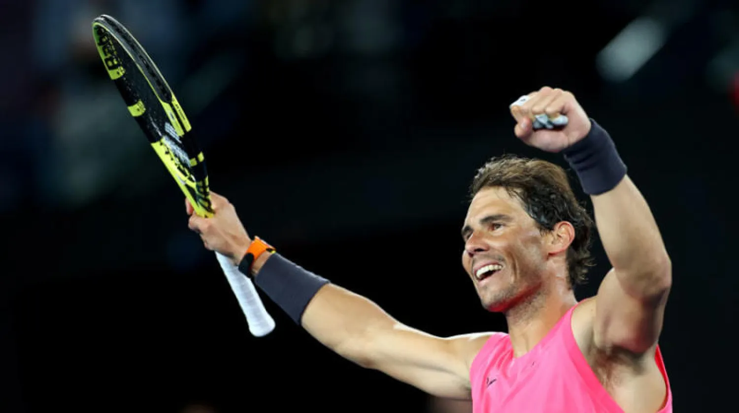 نادال يحتفل بفوزه على الأرجنتيني دلبونيس (رويترز)
