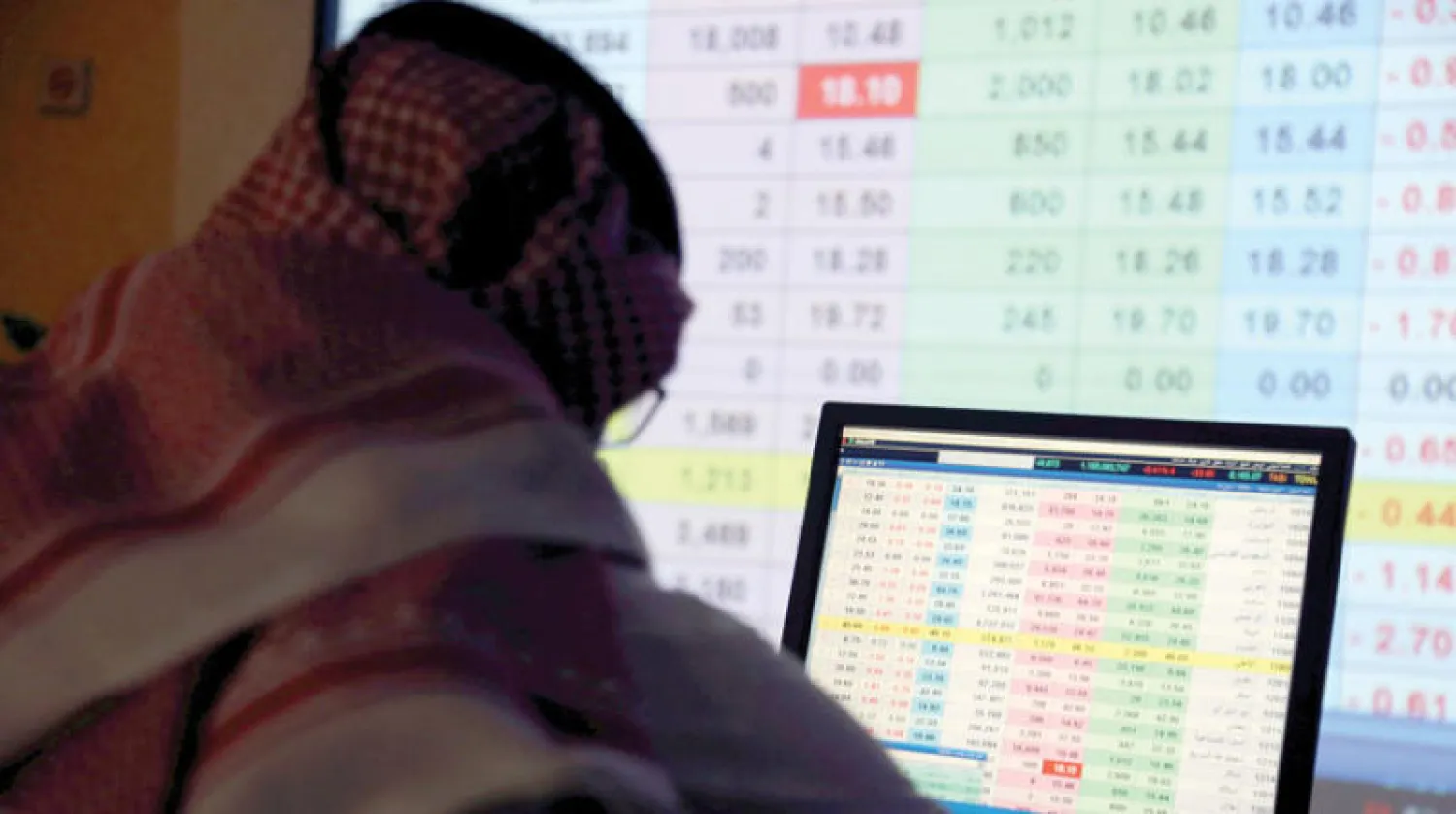 الأسهم السعودية تدخل أسبوعا تترقب فيه نتائج مزيد من الشركات المدرجة (رويترز)