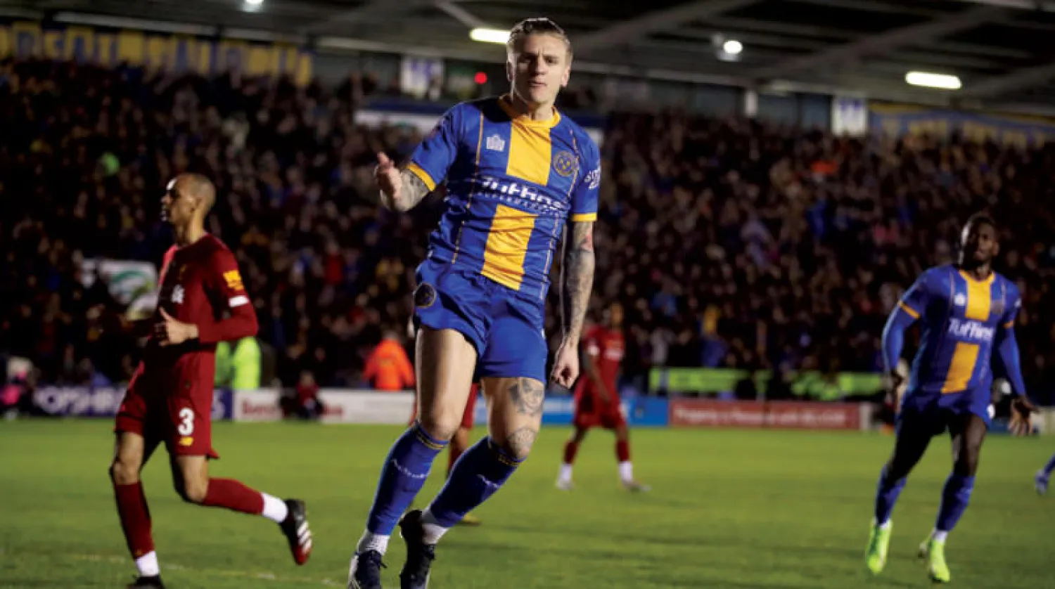 جاسون لاعب فريق شروزبري «المغمور» فرض على ليفربول مباراة إعادة بكأس إنجلترا (رويترز)