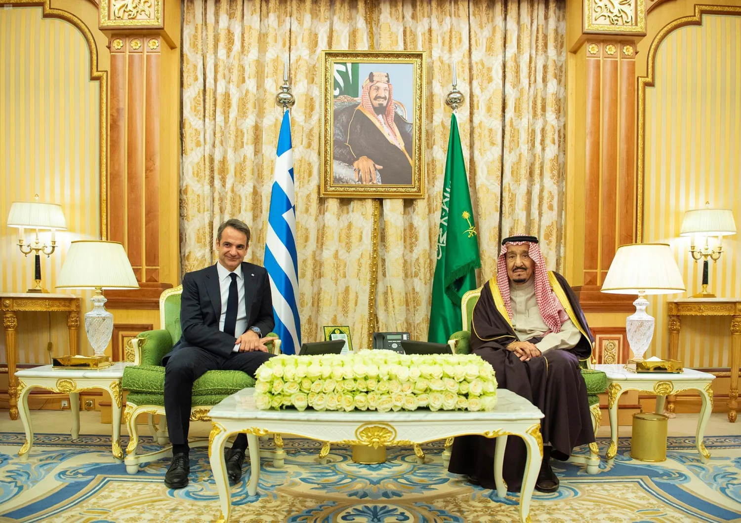 King Salman receives the prime minister of Greece in Riyadh. (SPA)