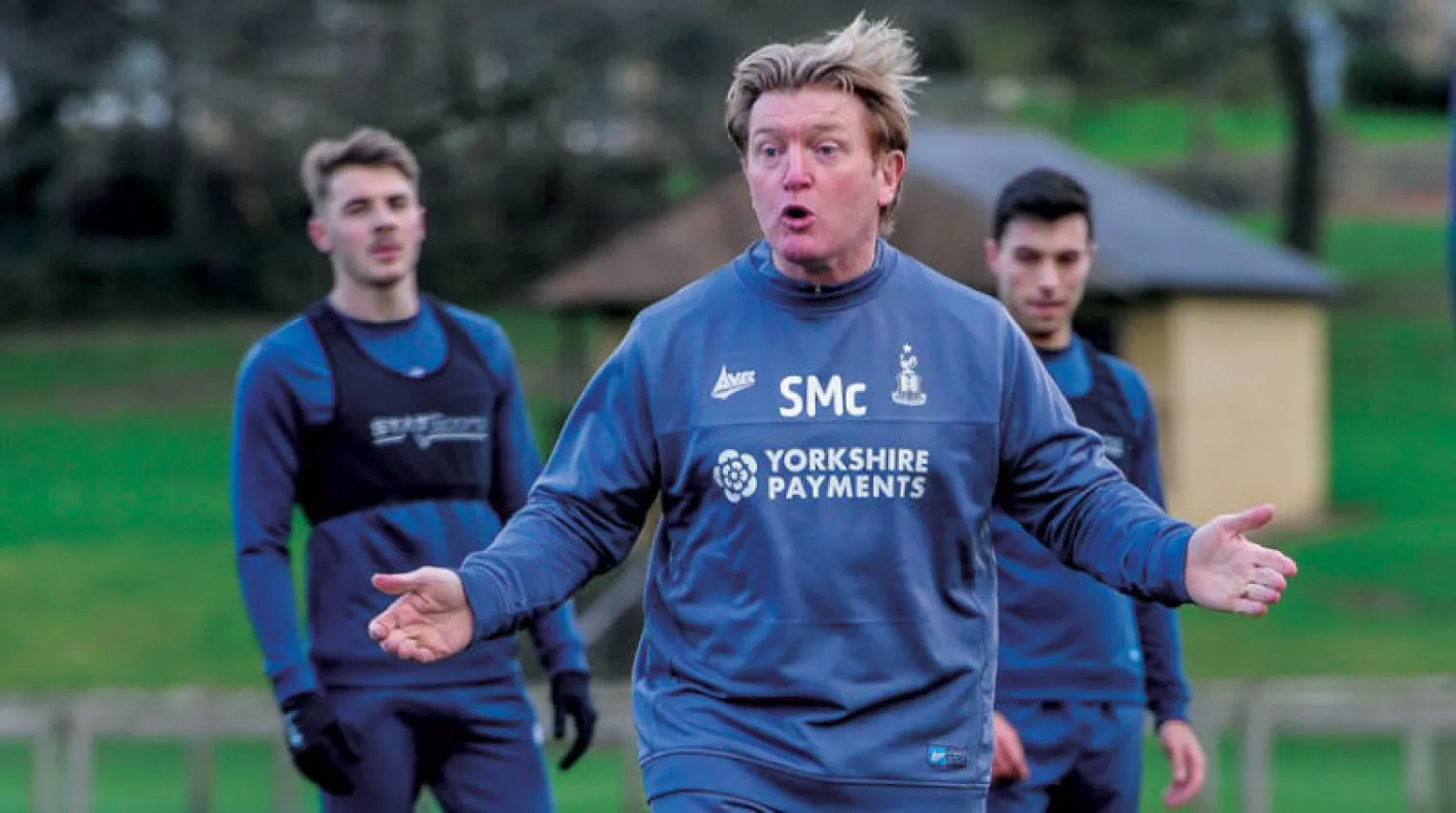 لم يستغرق الأمر سوى دقائق ليوافق ماكول على العودة لقيادة برادفورد