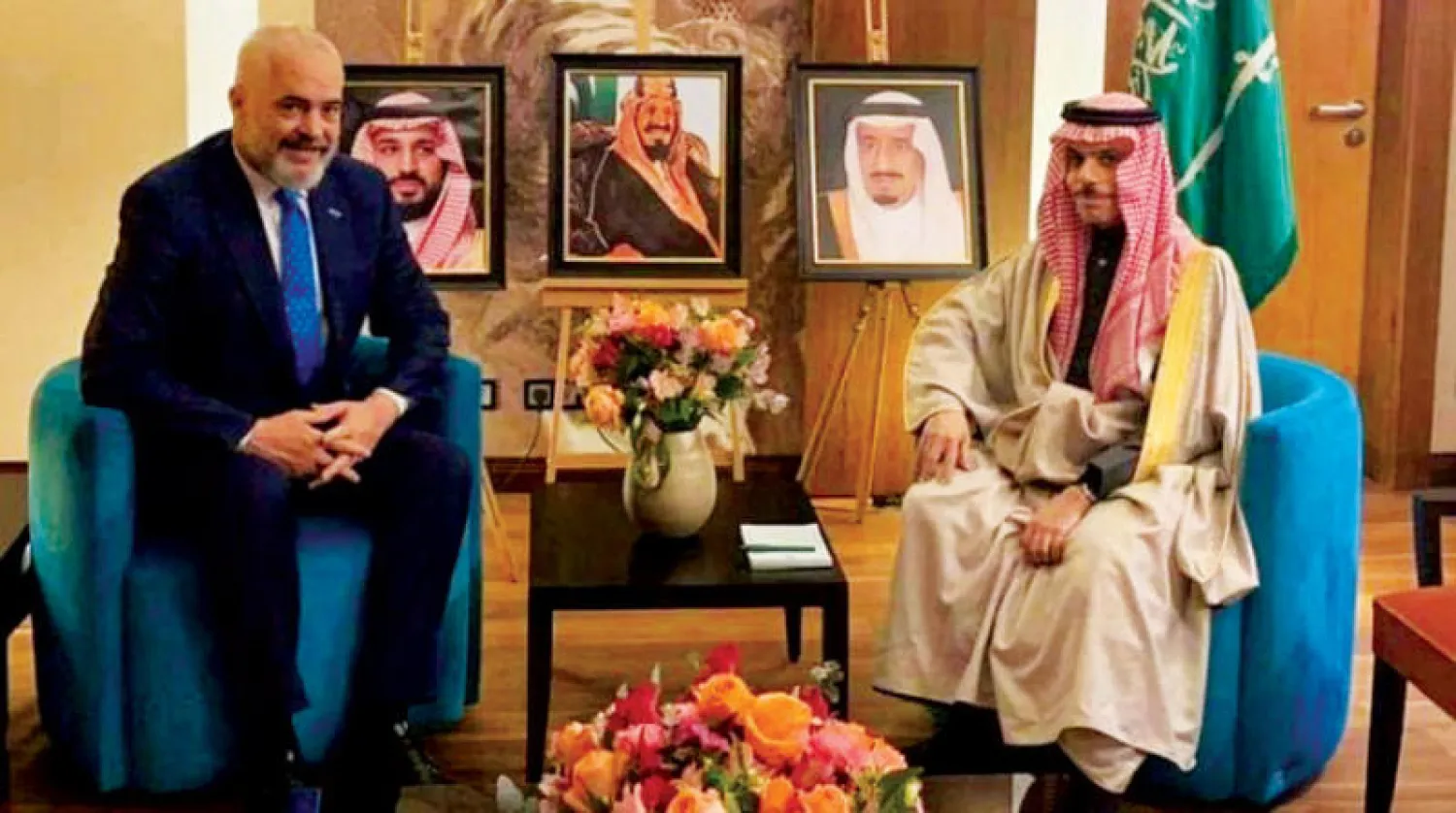 الأمير فيصل بن فرحان خلال لقائه رئيس وزراء ألبانيا أمس (واس)