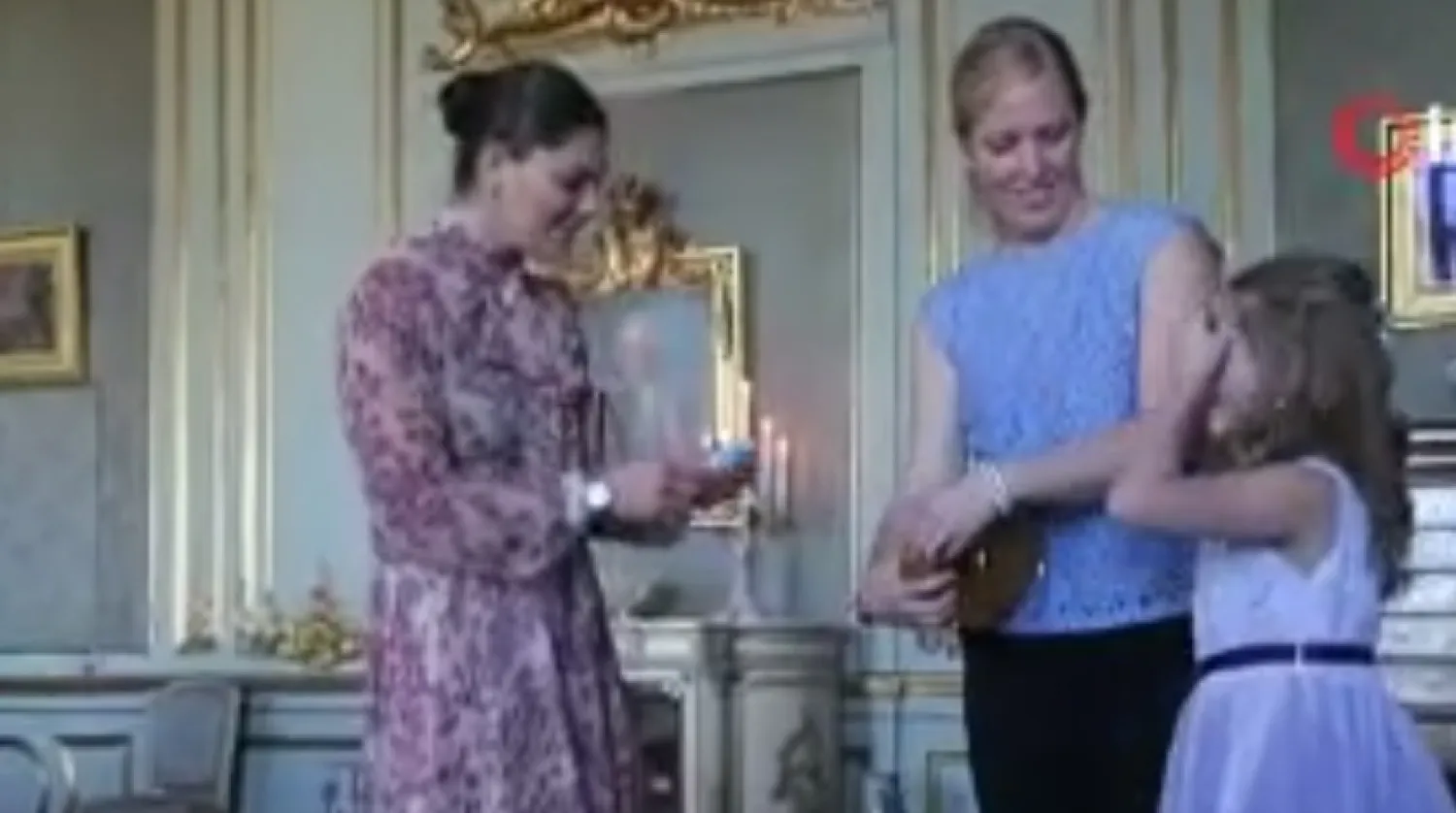 İsveç Prensesi Victoria ölümü bekleyen çocuğun hayalini gerçekleştirdi