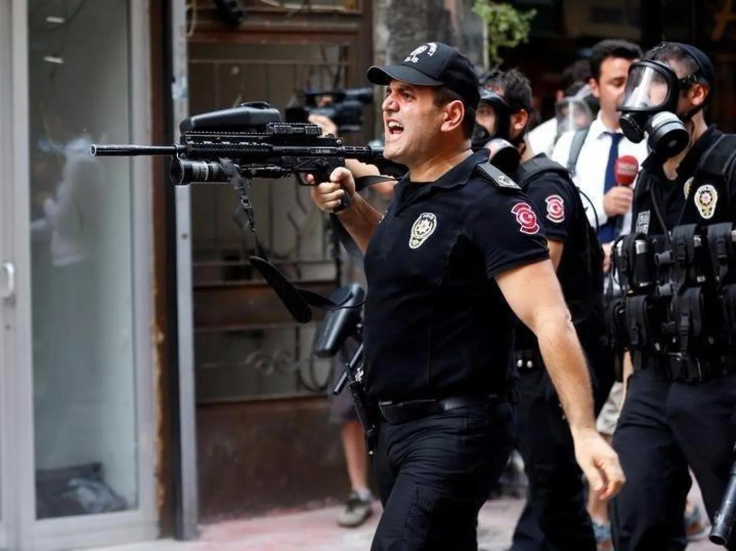 عناصر من الشرطة التركية (أرشيف - رويترز)