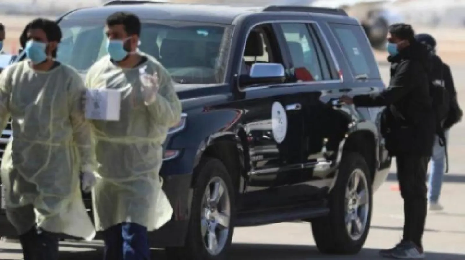 إحدى فرق مكافحة العدوى التابعة لوزارة الصحة السعودية (الشرق الأوسط)