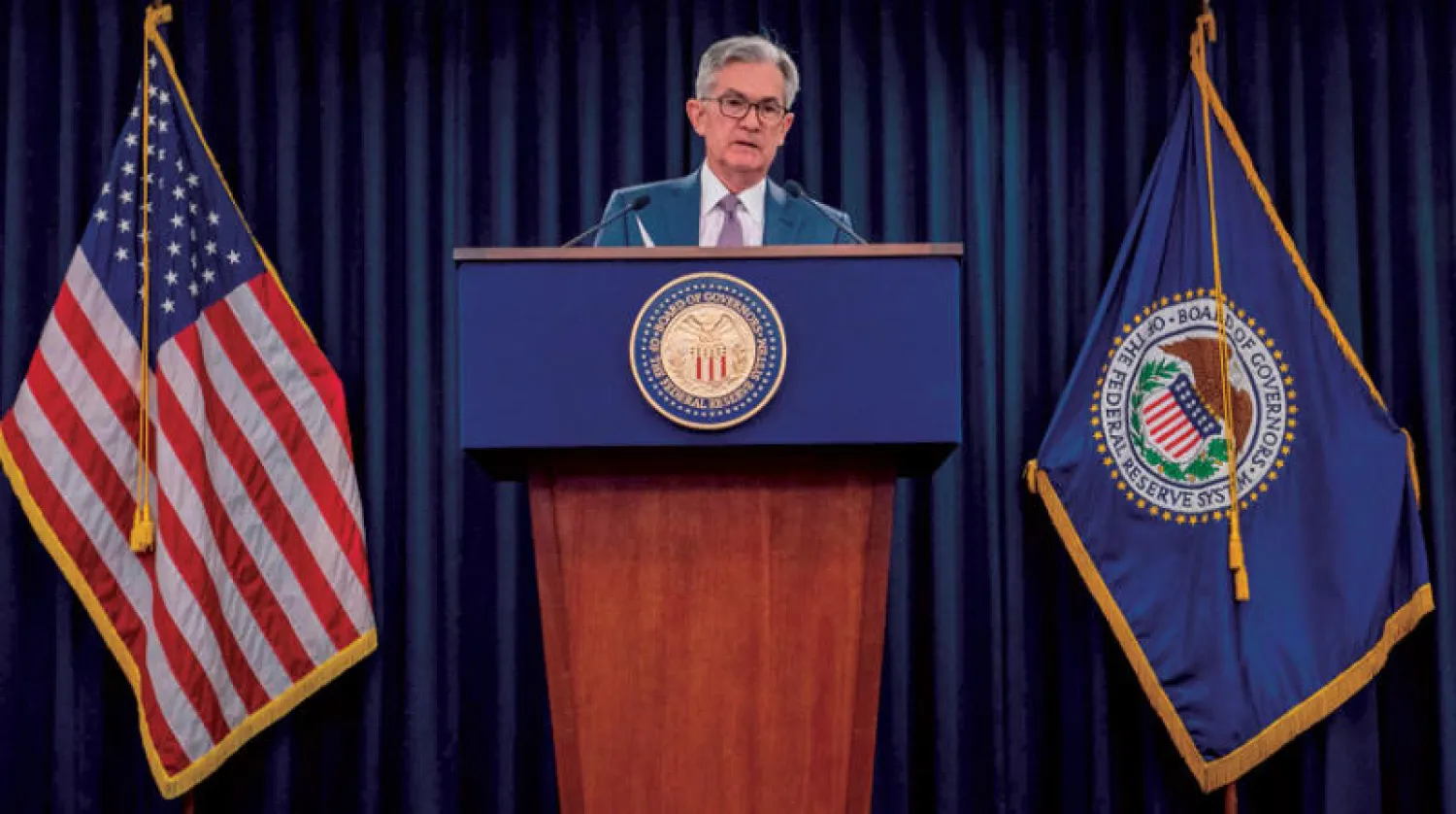 رئيس «الاحتياطي الفيدرالي» يعلن تخفيضاً طارئاً في سعر الفائدة استجابةً لمخاطر «كورونا» الاقتصادية (أ.ف.ب)