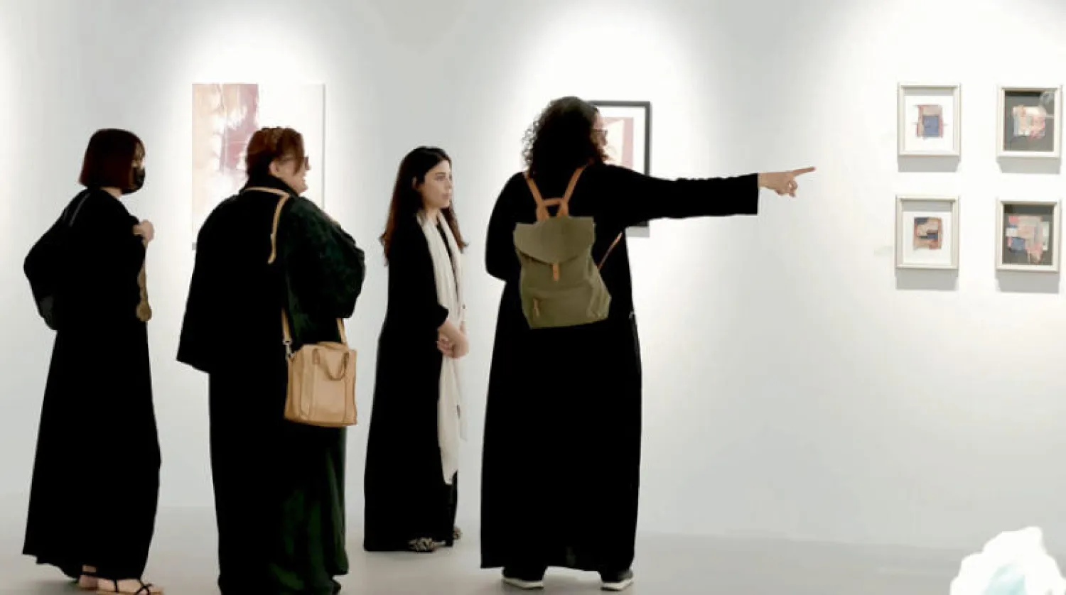 جميع الأعمال الفنية المعروضة للبيع