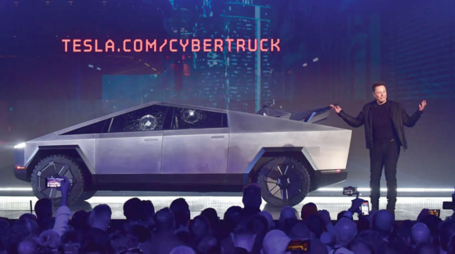 مركبة «سايبر تراك» الموعودة