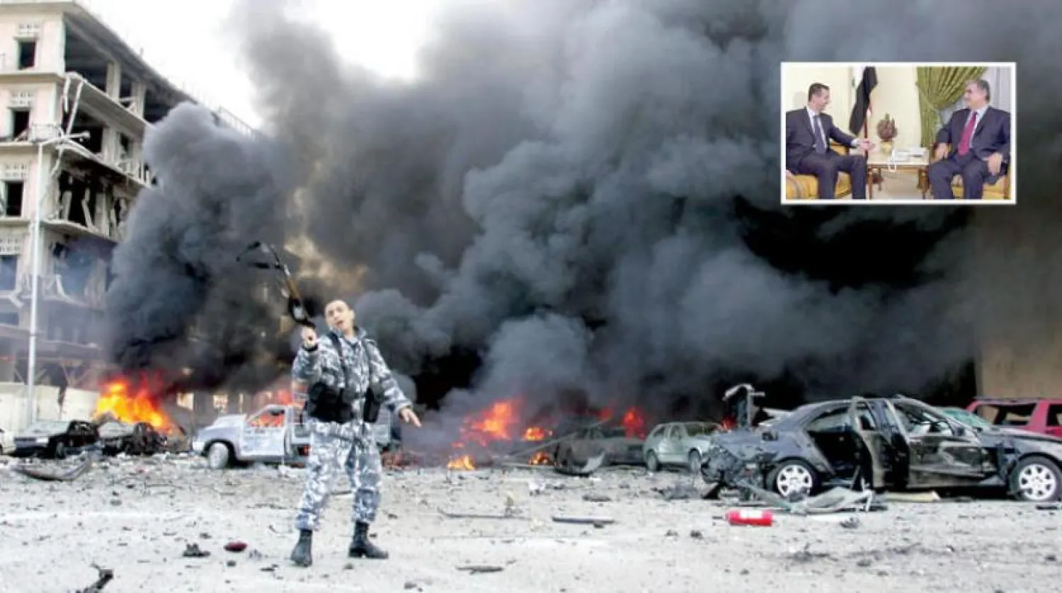 14 Şubat 2005’te Beyrut’ta eski Lübnan Başbakanı Refik Hariri’nin konvoyunun bombalandığı yer ve sağ üst köşede Hariri, Beşşar Esed ile birlikte (Getty)