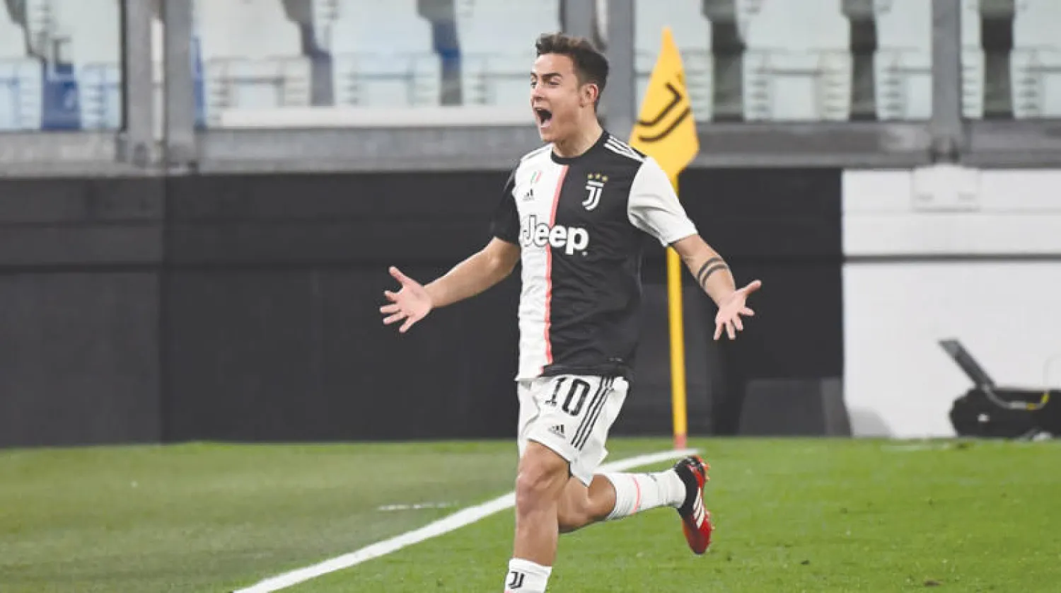 ديبالا يحتفل بهدفه (أ.ف.ب)