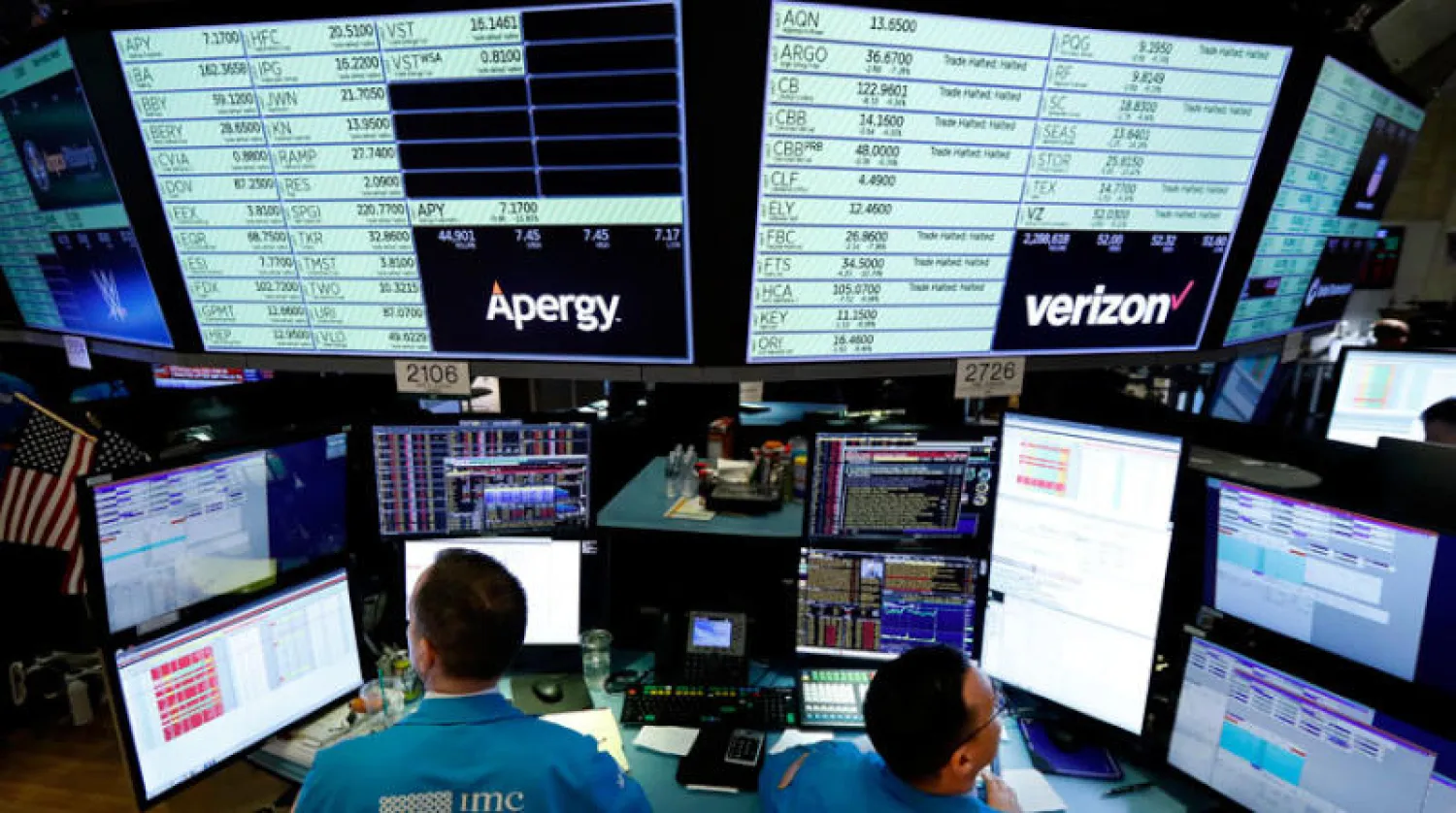 «الجائحة» و«حظر ترمب» يضعان أسواق العالم في «قبضة الدببة»